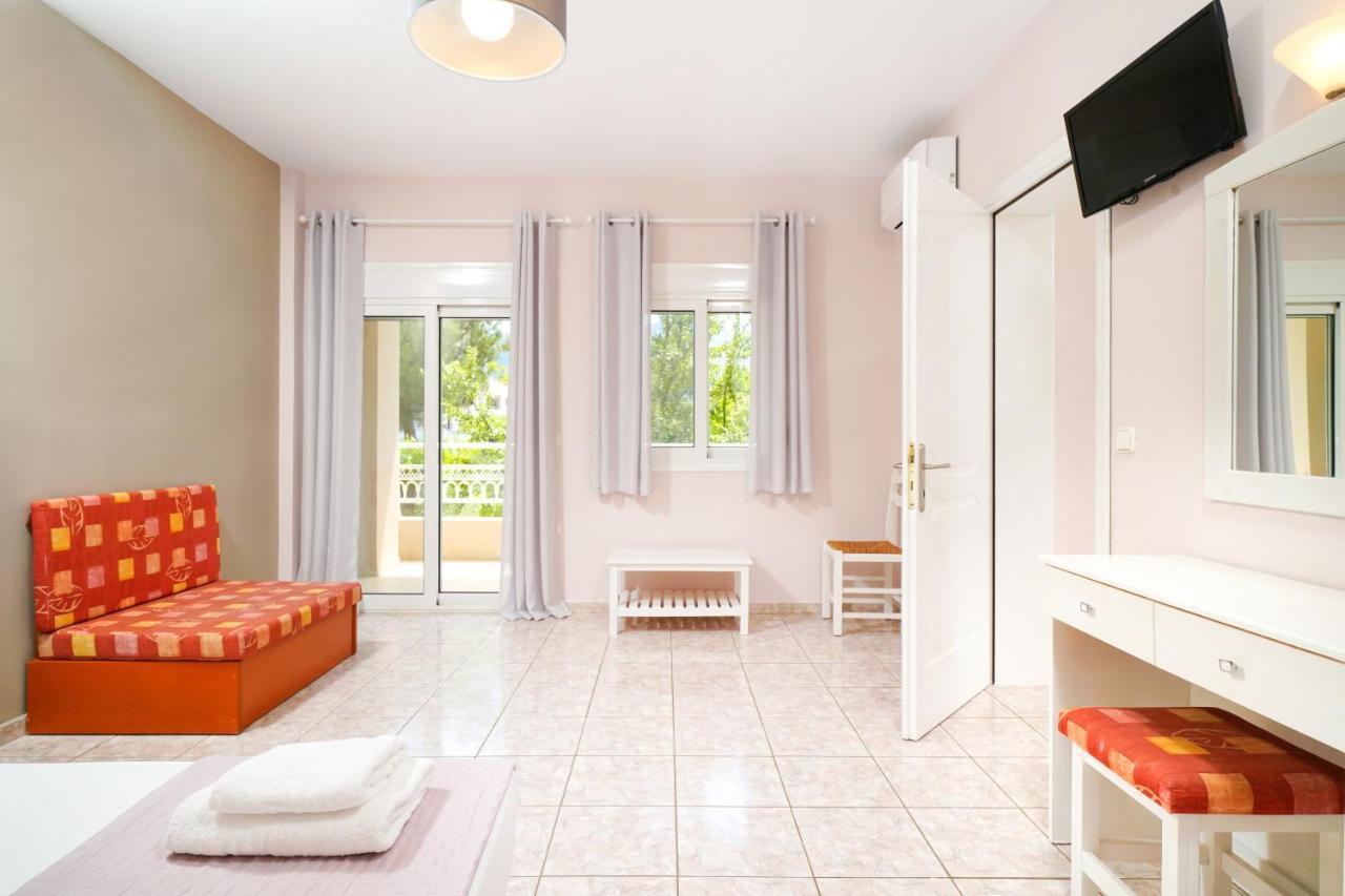 Apartment Elena Chrysi Ammoudia