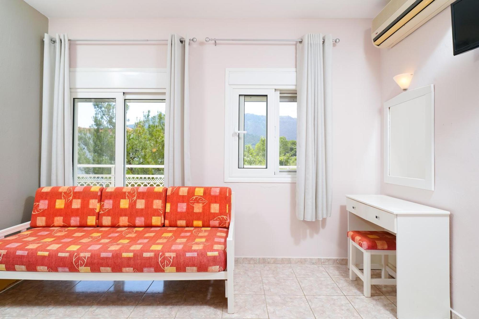 Elena Apartment *